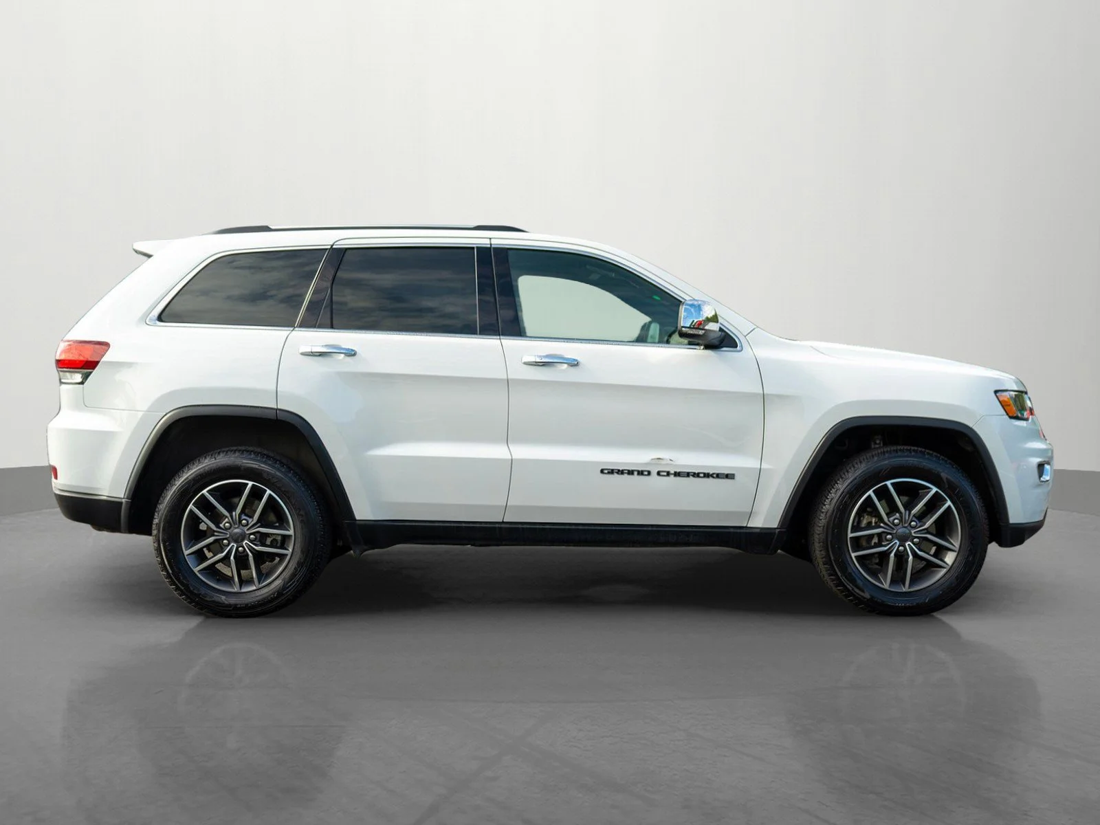 Used 2020 Bright White Clearcoat Jeep Limited image 8