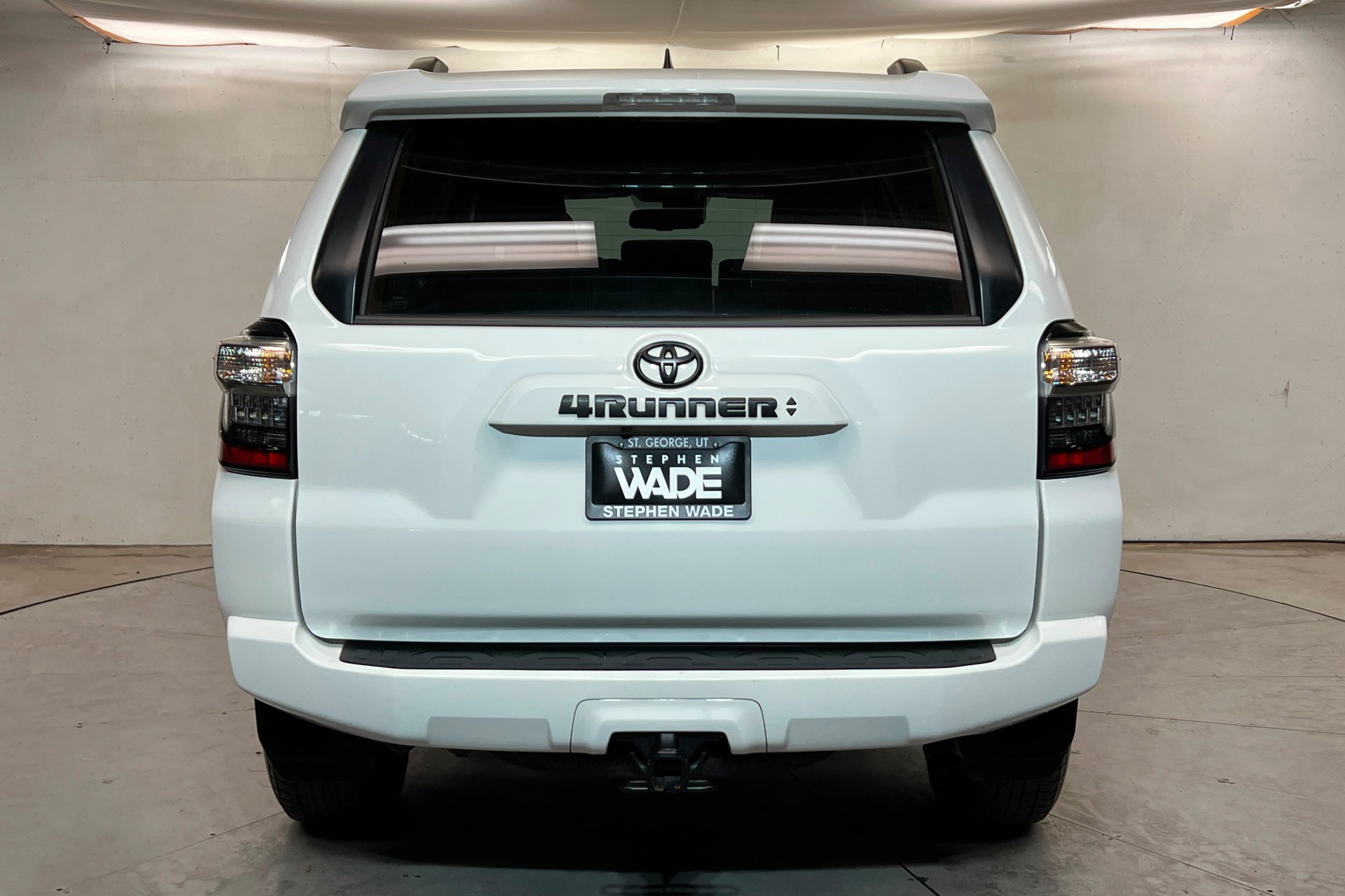 Used 2024 White Toyota SR5 Premium image 5