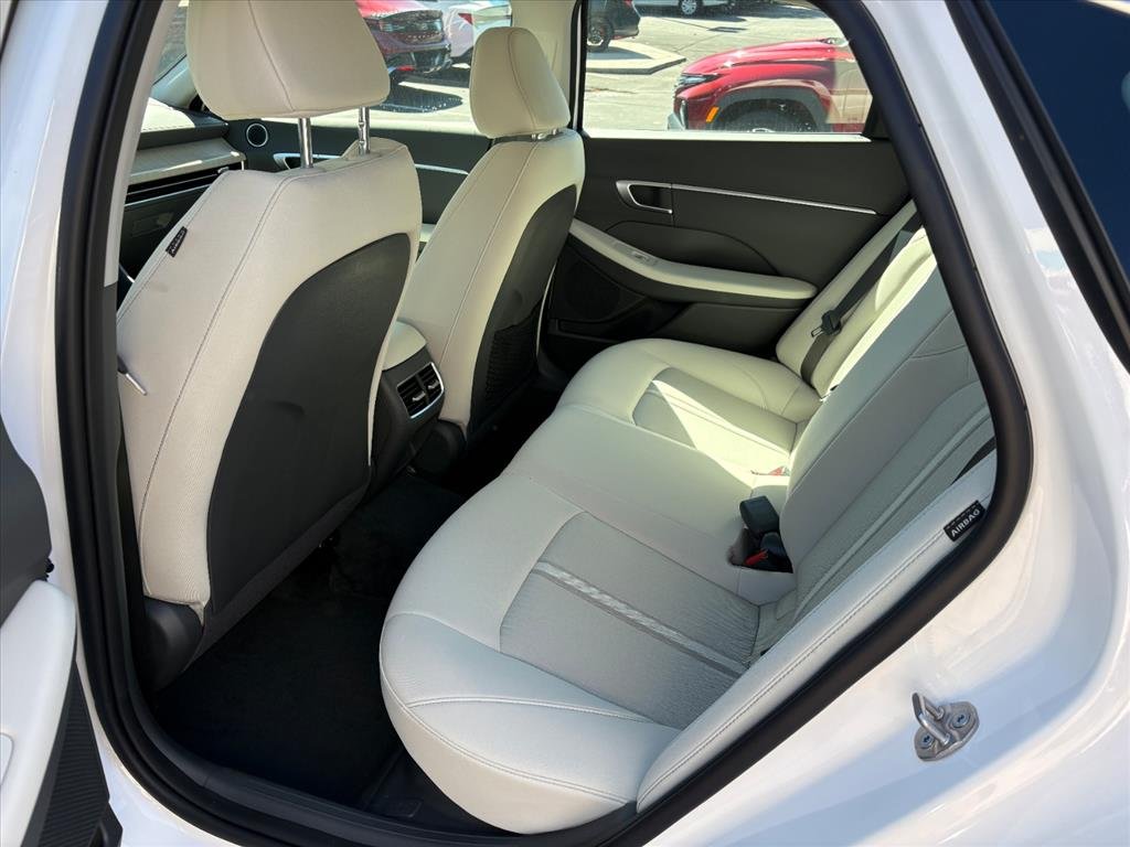 New 2026 Serenity White Pearl Hyundai Blue image 13