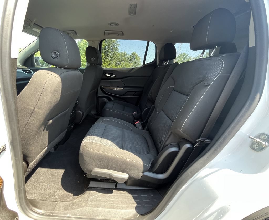 2021 GMC Acadia SLE - Photo 16