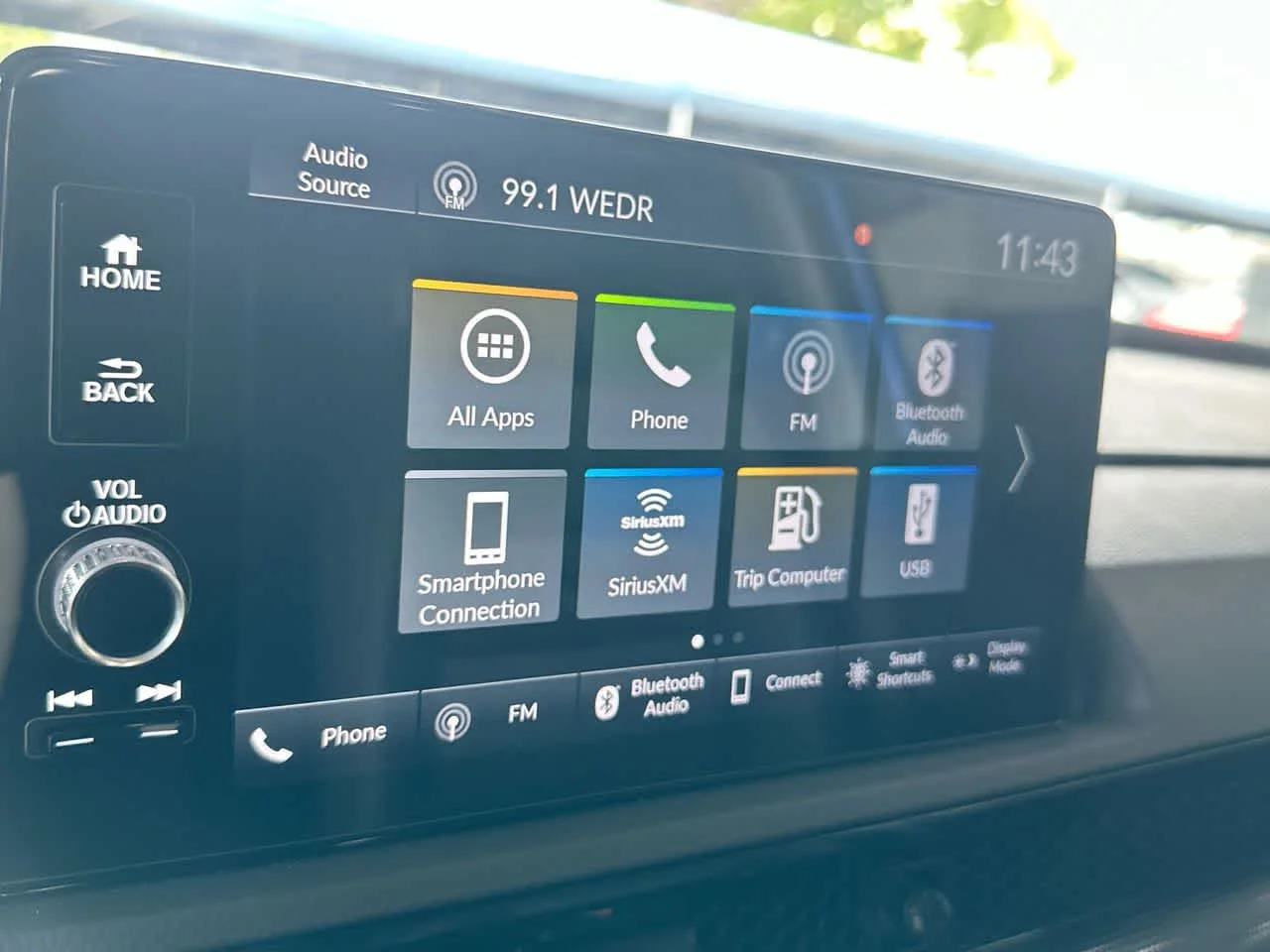 Used 2024 Still Night Pearl Honda EX-L image 18