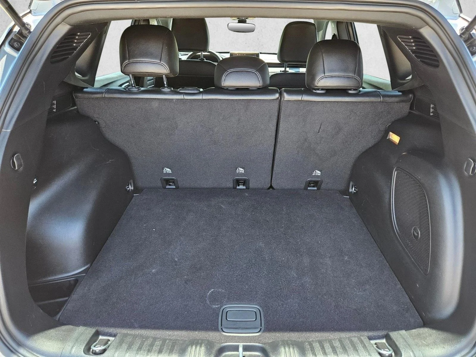 Used 2023 Billet Silver Metallic Clearcoat Jeep Trailhawk image 6