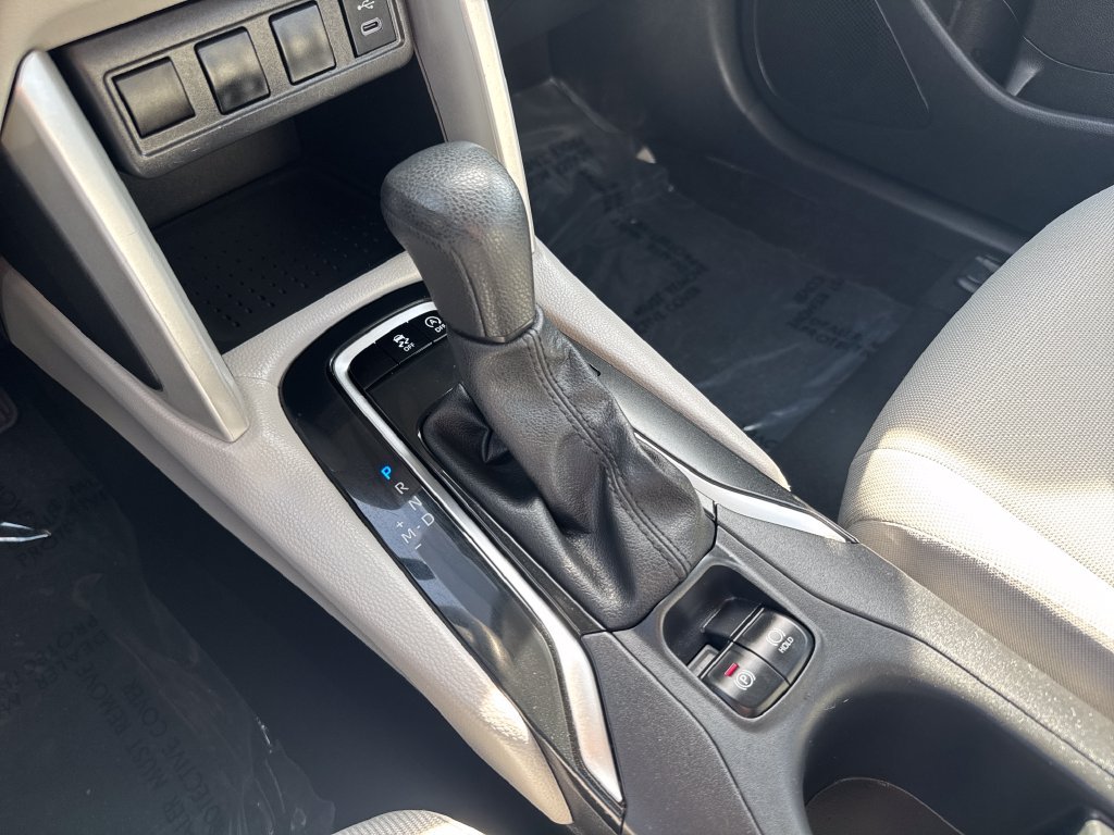 Certified Used 2025 Silver Toyota L image 27