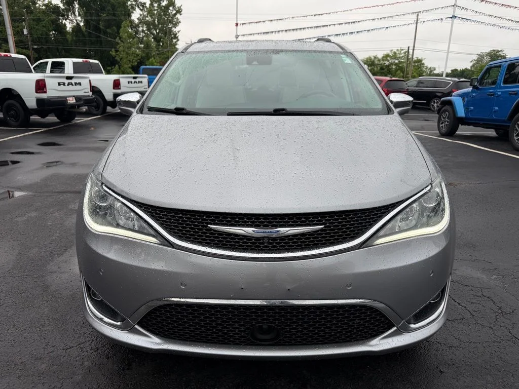 Certified Used 2017 Silver Chrysler Limited image 3
