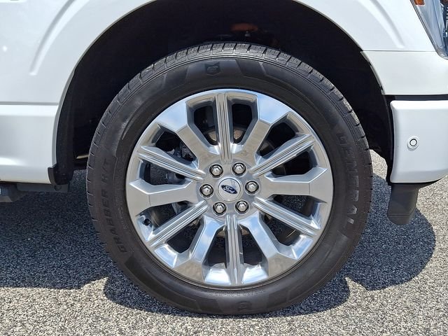 Used 2023 White Metallic Ford Limited image 8