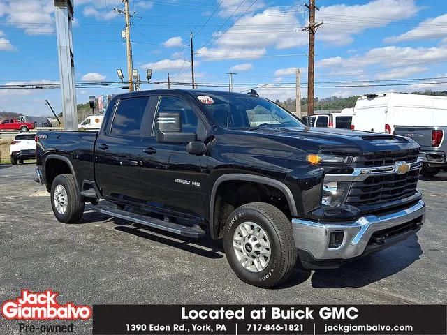 Used 2025 Black Chevrolet LT image 1