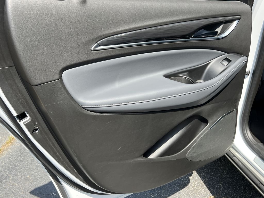 Used 2024 White Buick Premium Group image 18