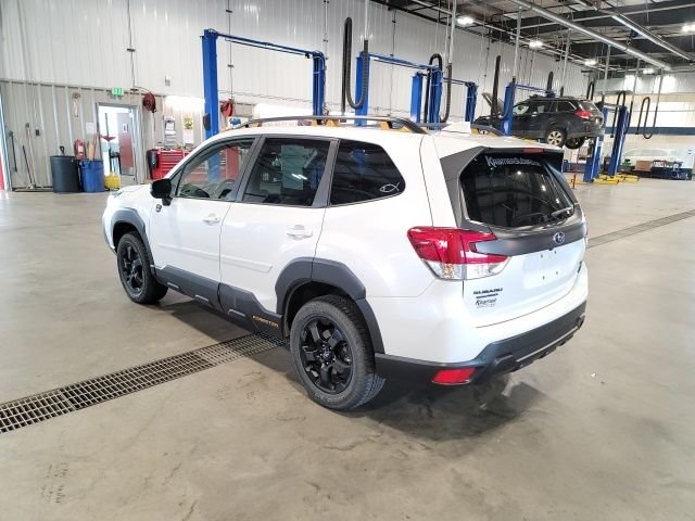 Used 2023 Crystal White Pearl Subaru Wilderness image 5