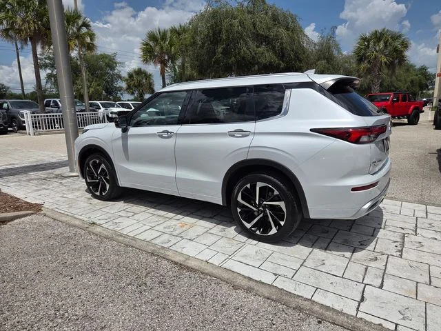 Certified Used 2024 White Mitsubishi  image 9