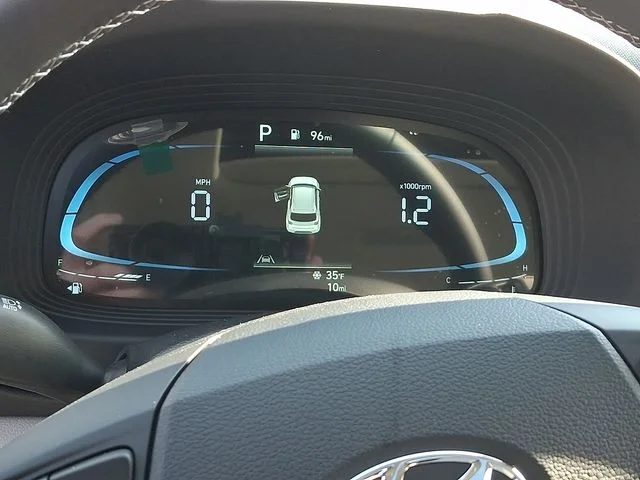 New 2026 White Hyundai SEL image 16