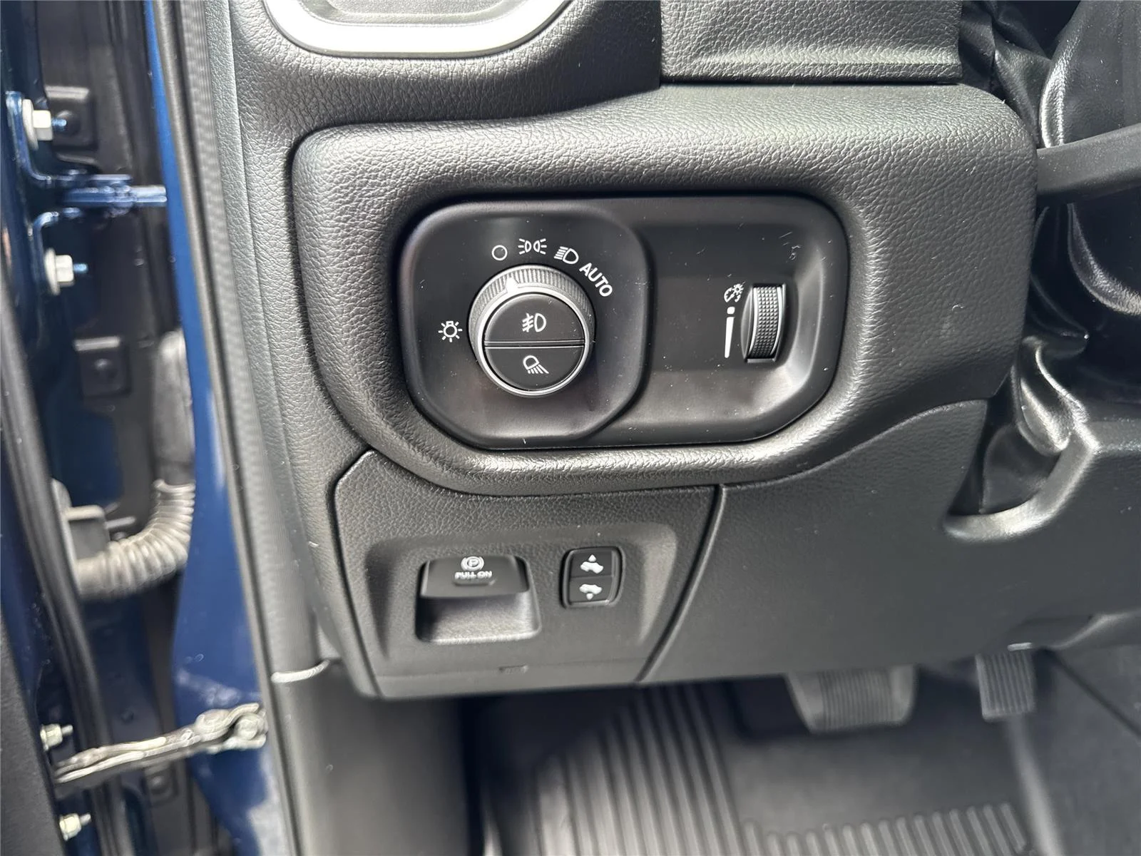 Used 2022 Patriot Blue Pearlcoat Ram Big Horn image 19