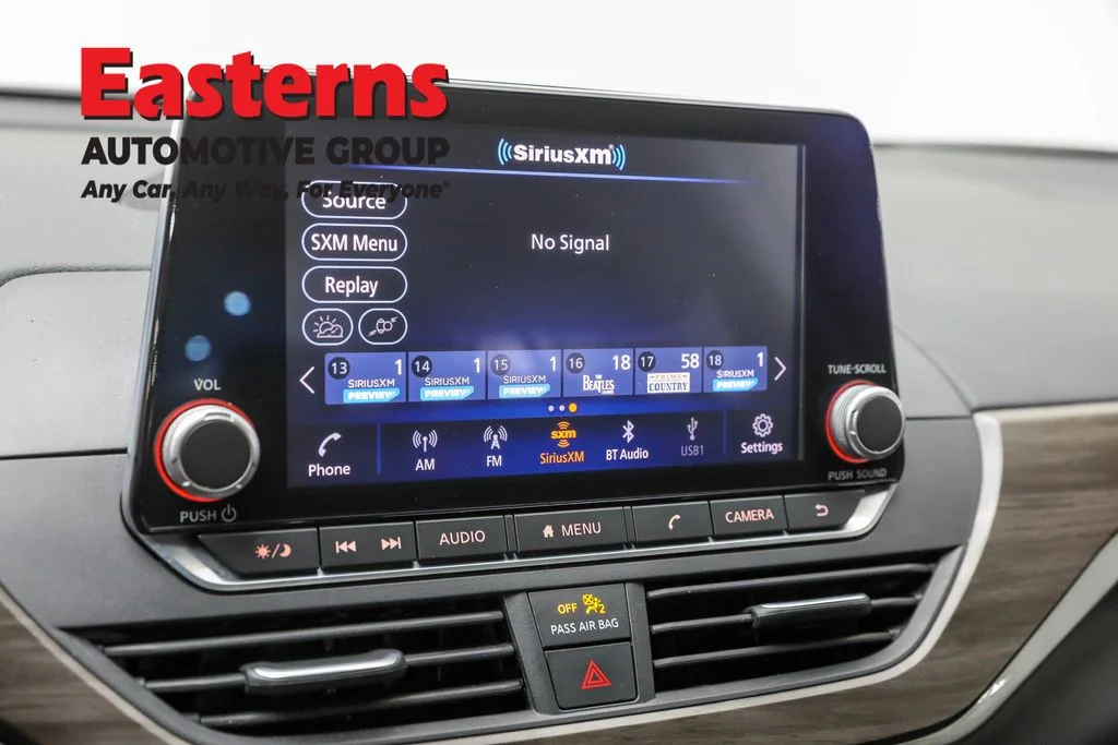 Used 2023 Red Nissan 2.5 SV image 19