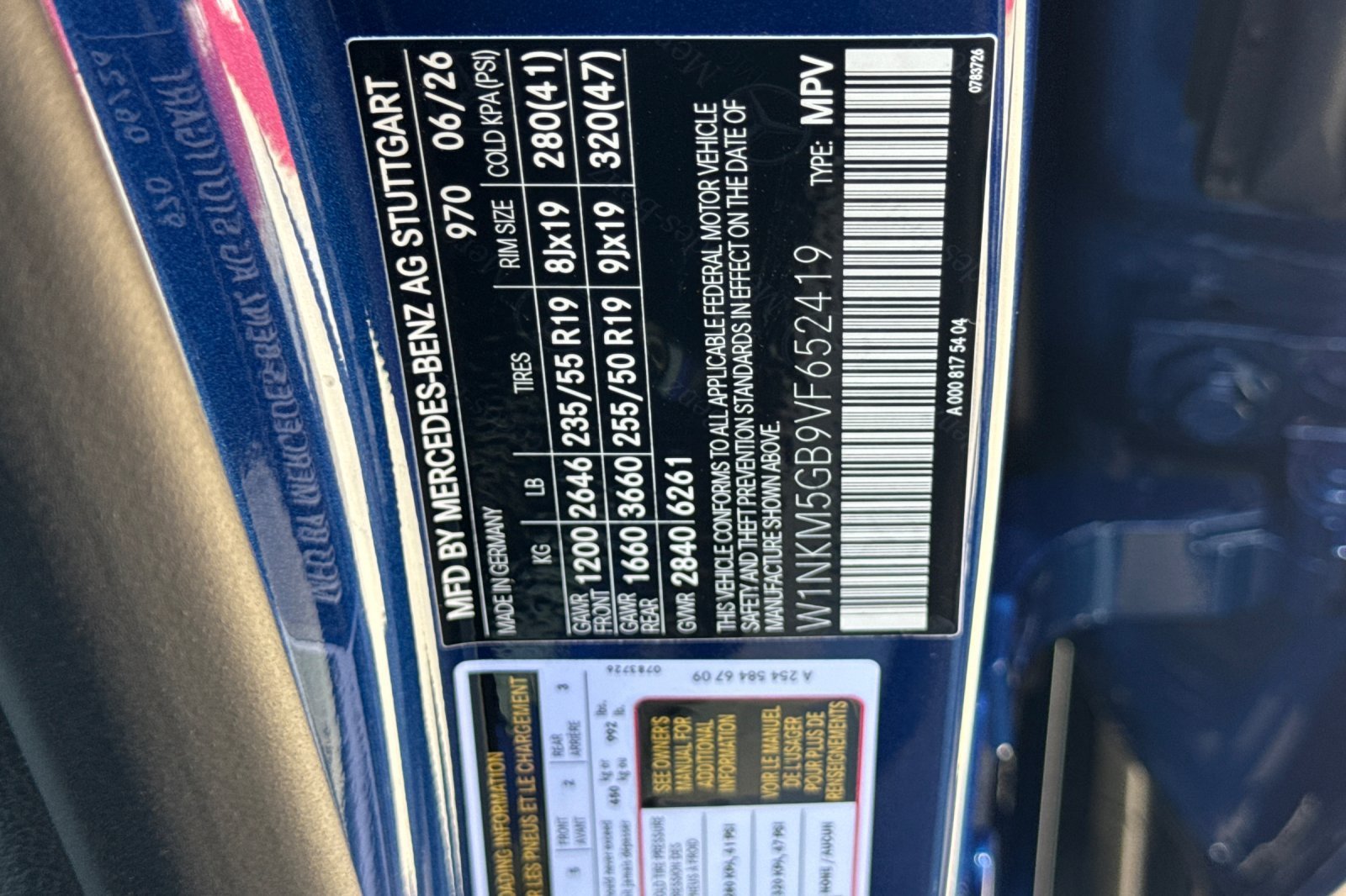 New 2027 Starling Blue Metallic Mercedes-Benz GLC 350e image 37