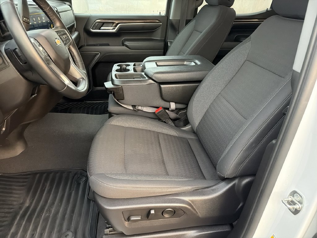 2024 Chevrolet Silverado 1500 LT - Photo 17