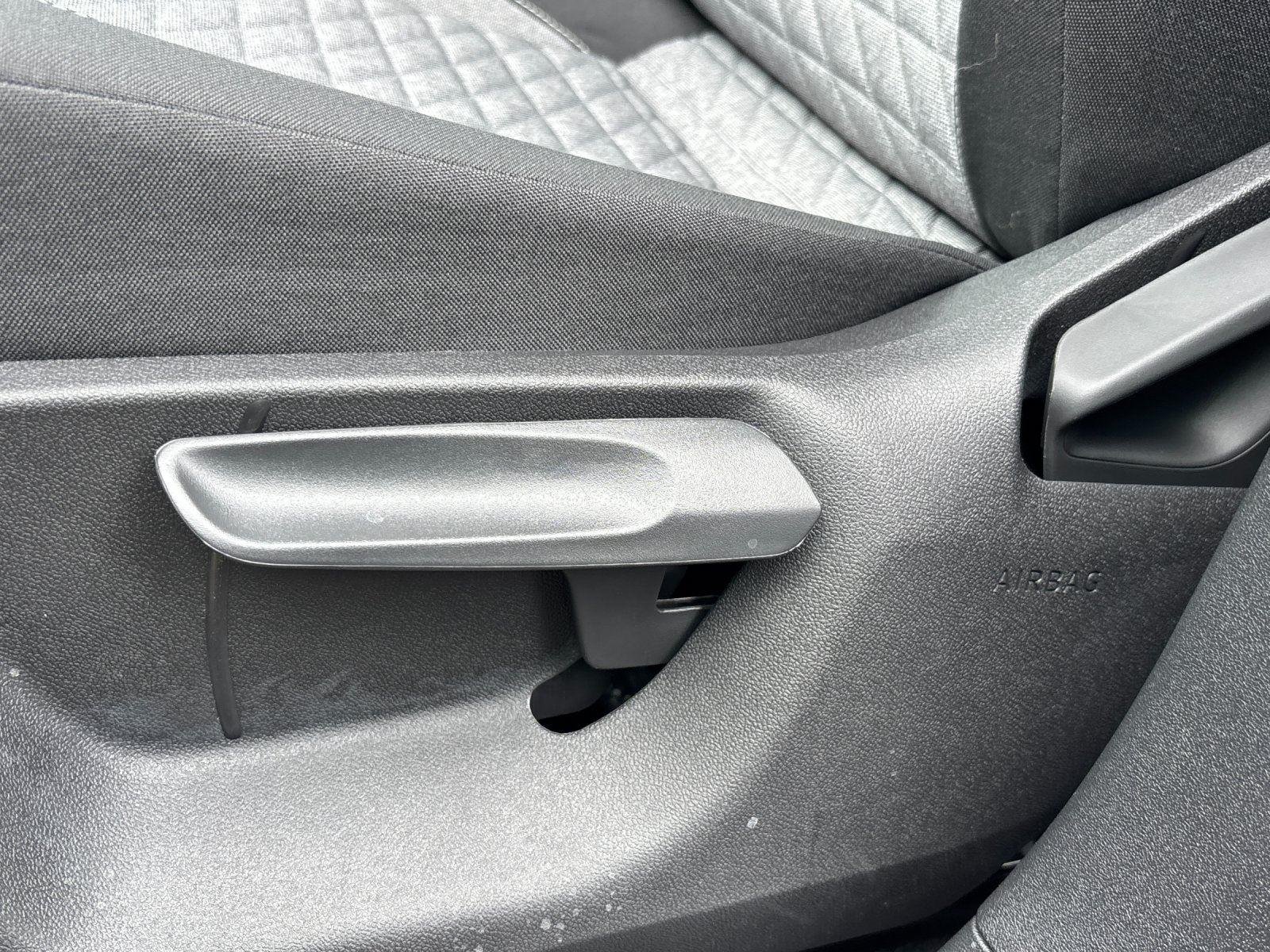 New 2026 Platinum Gray Metallic Volkswagen S image 16