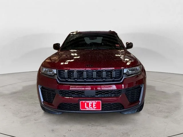 New 2026 Red Jeep Altitude image 9