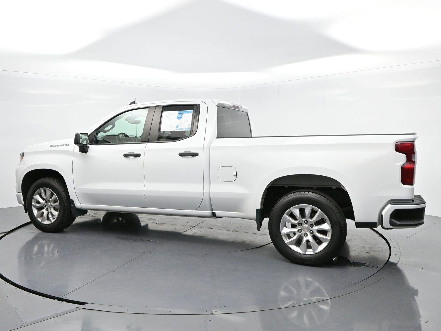 Used 2023 Summit White Chevrolet Custom image 5
