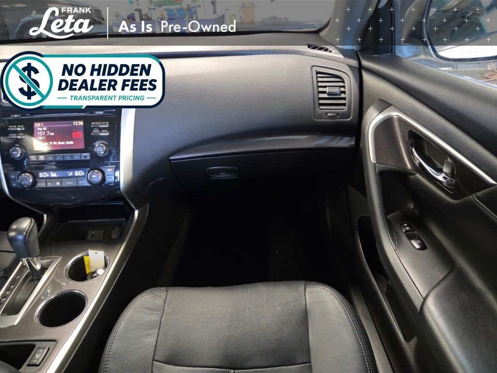 Used 2013 Pearl White Metallic Nissan  image 19