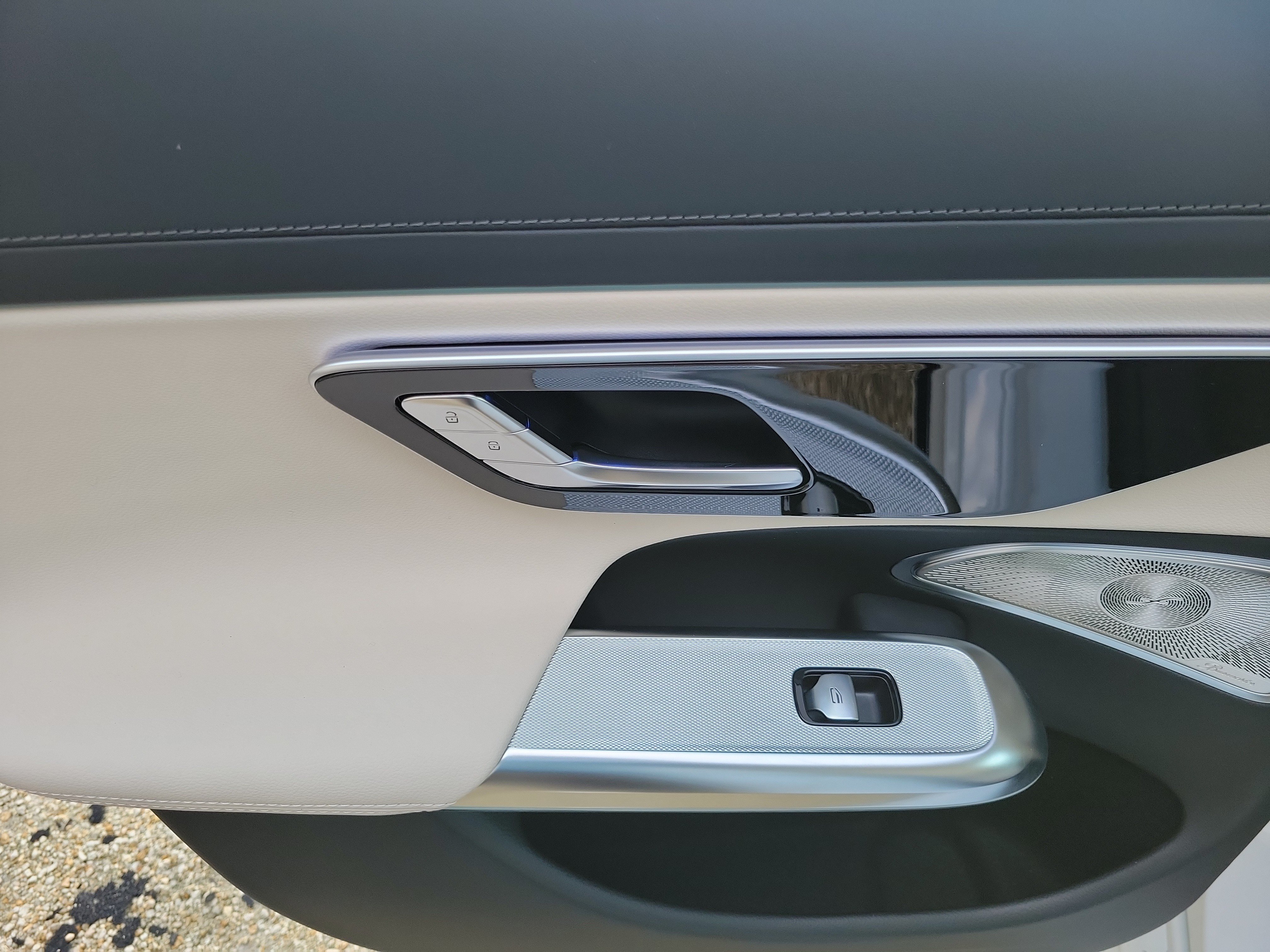 New 2026 MANUFAKTUR Moonlight White Metallic Mercedes-Benz E 350 image 47