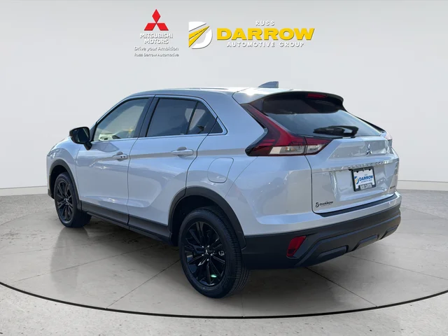 New 2026 White Mitsubishi LE image 3