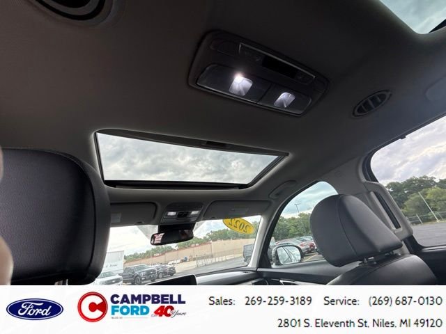 Used 2022 Black Kia SX image 25