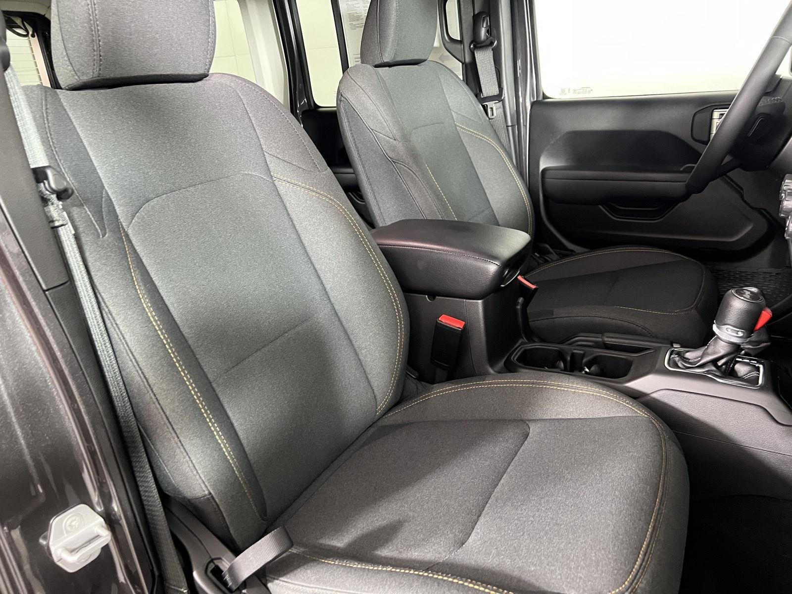 Used 2026 Granite Crystal Metallic Clearcoat Jeep Sport S image 20