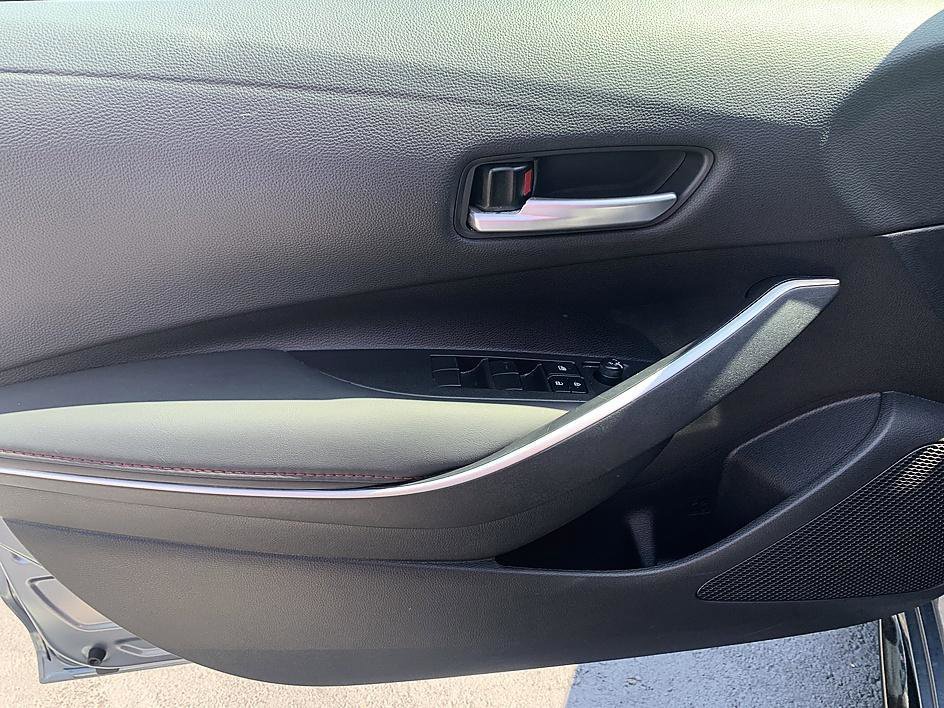 Used 2025 Celestite Toyota SE image 9