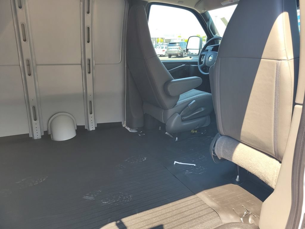 2026 Chevrolet Express Cargo 1WT view 11