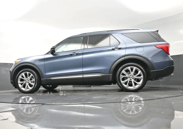 Used 2021 Blue Ford Platinum image 37