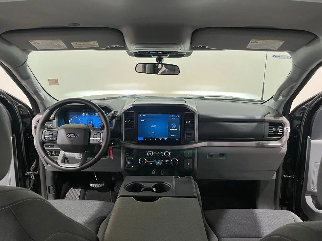 Used 2025 Black Ford XLT image 16