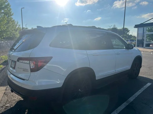 Used 2021 Platinum White Pearl Honda Black Edition image 3