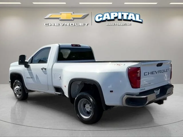 Used 2025 Summit White Chevrolet WT DRW image 3