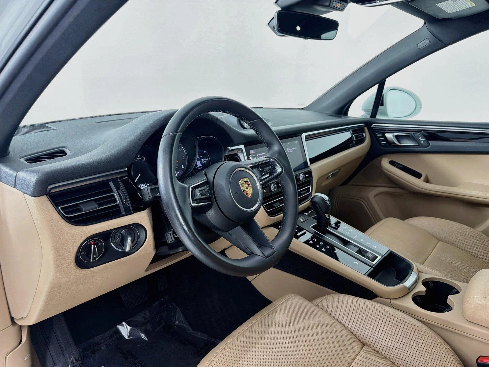Certified Used 2023 White Porsche  image 4