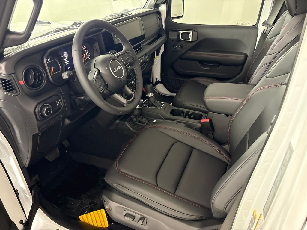 New 2026 Bright White Clearcoat Jeep Rubicon X image 29