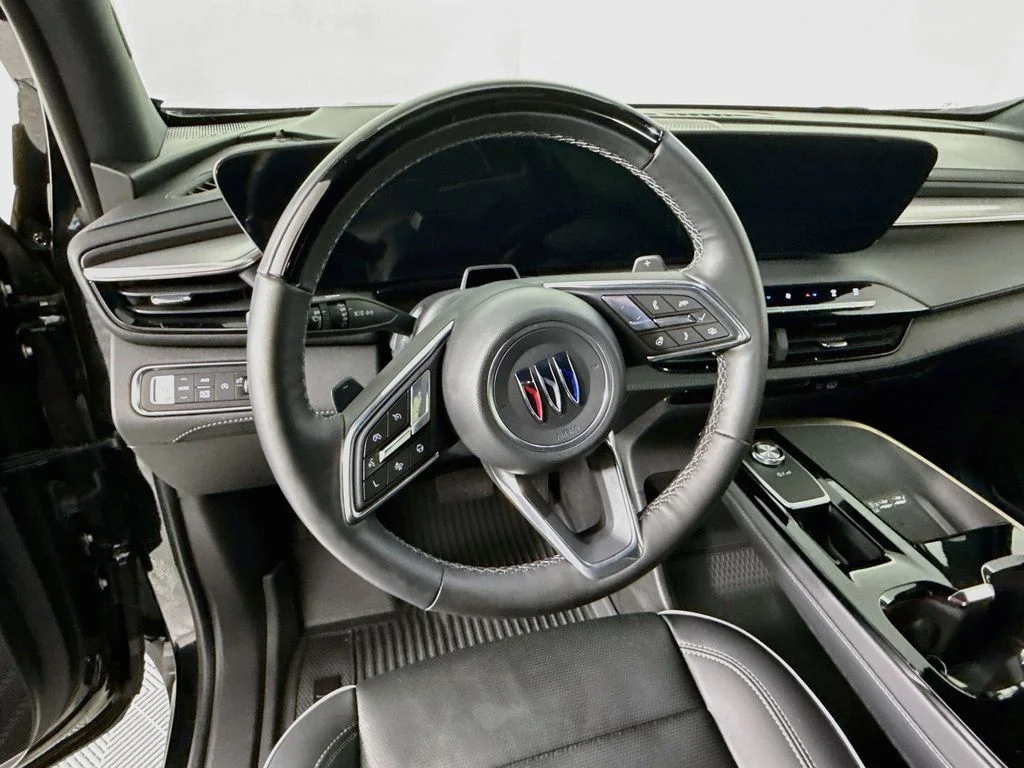 Used 2025 Black Buick Avenir image 12