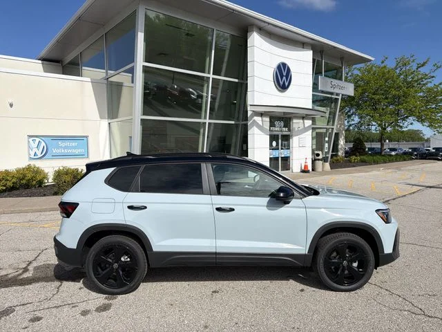 New 2026 Gray Volkswagen 1.5T SE Black image 10