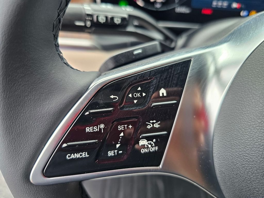 New 2026 Graphite Grey Metallic Mercedes-Benz GLC 300 image 20