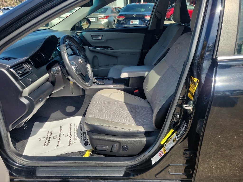 Used 2017 Black Toyota SE image 14