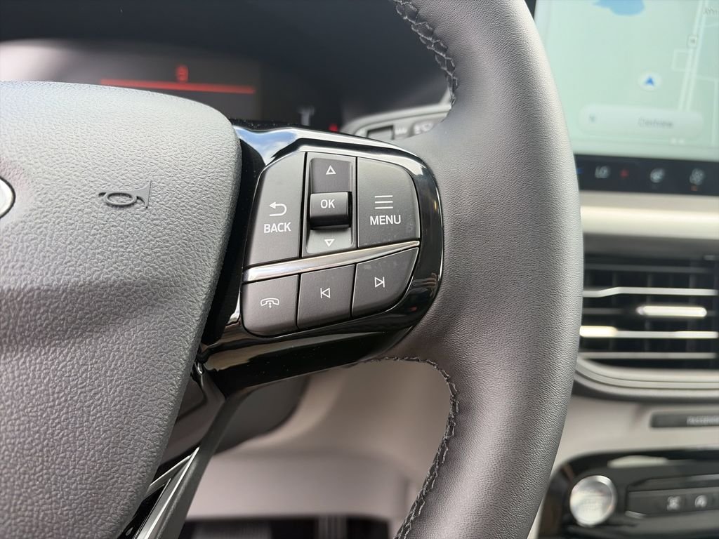 Used 2025 White Ford Active image 21