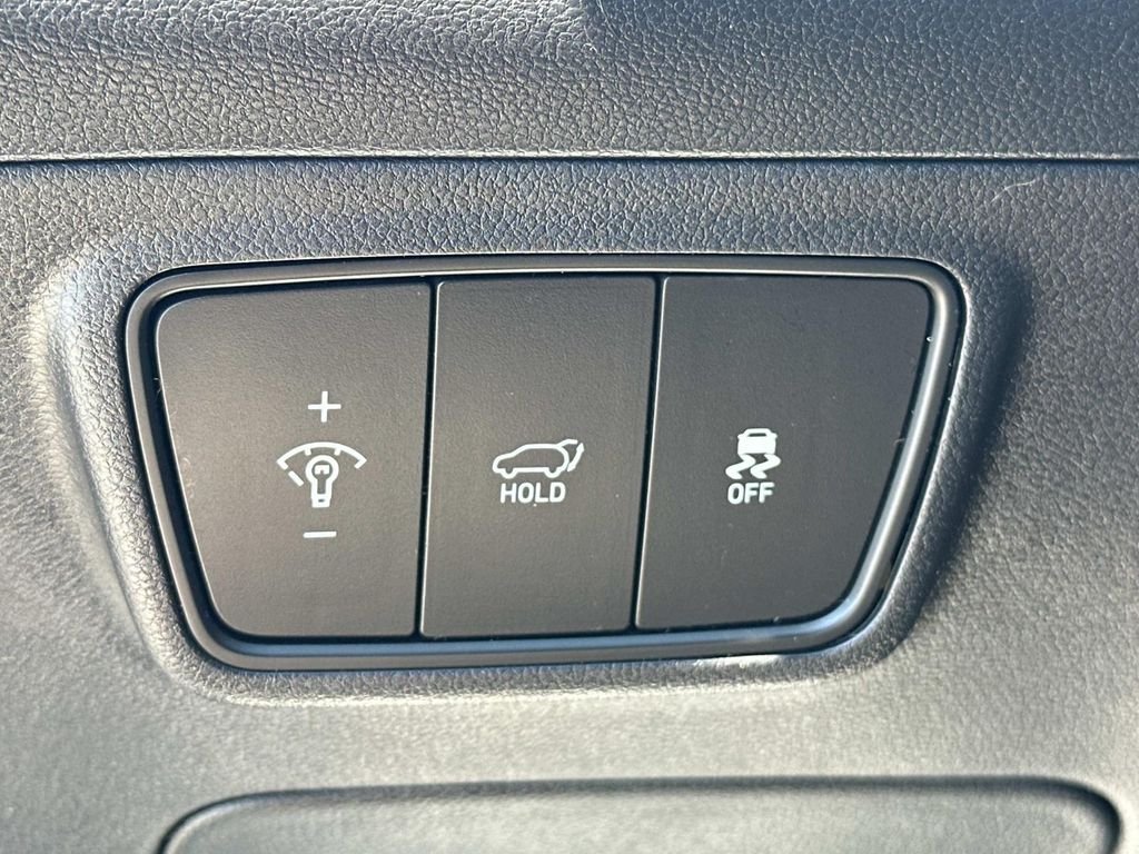 Certified Used 2022 Gray Hyundai SEL image 29