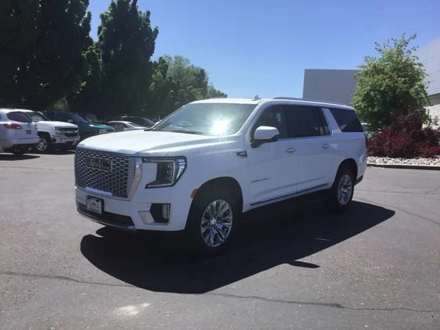 2024 GMC Yukon XL Denali - Photo 8