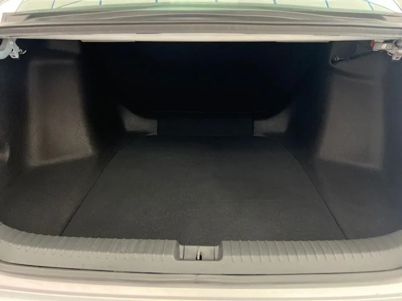 Used 2024  Honda LX image 8