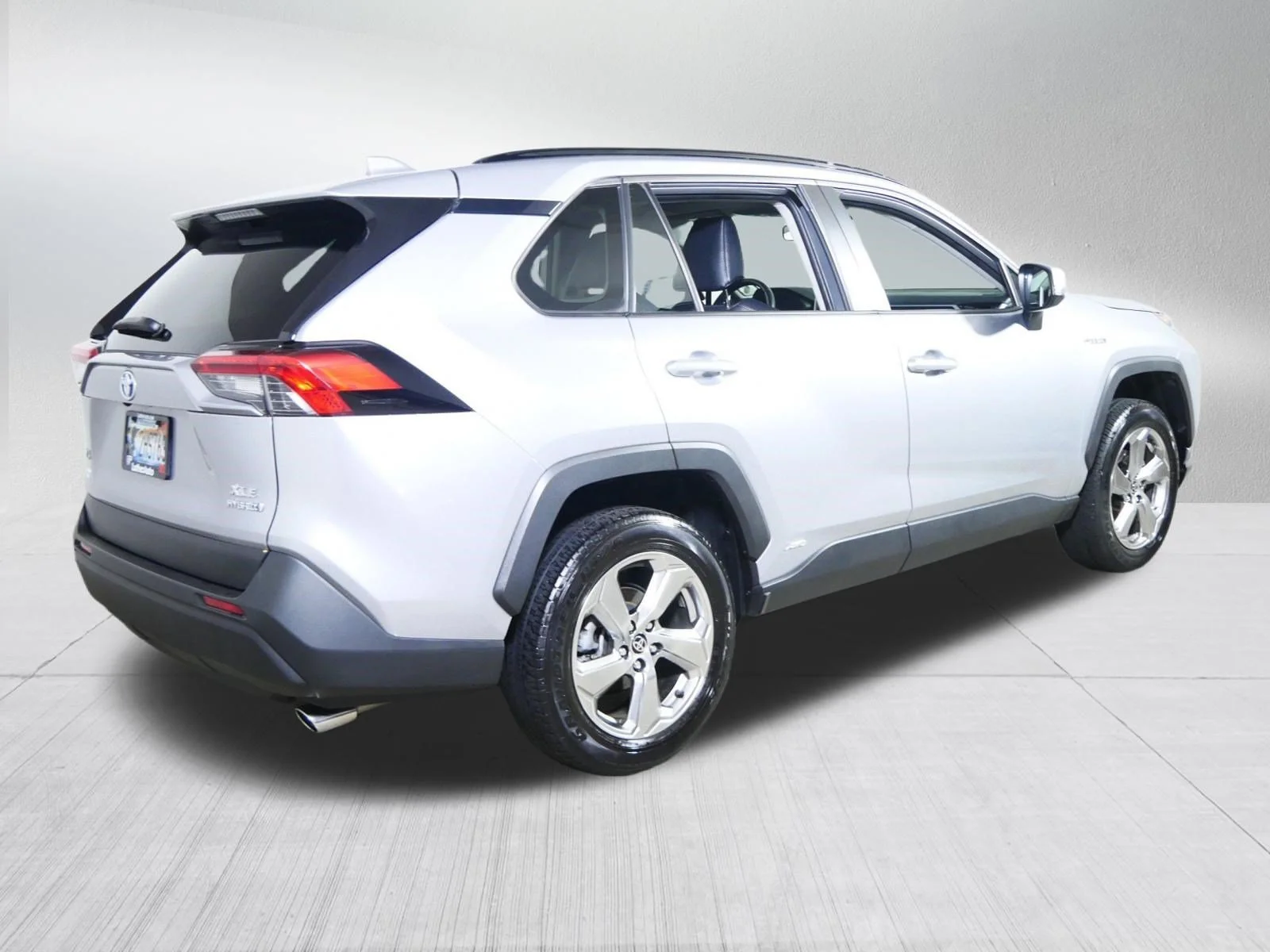 Used 2021 Silver Sky Metallic Toyota Hybrid XLE Premium image 7