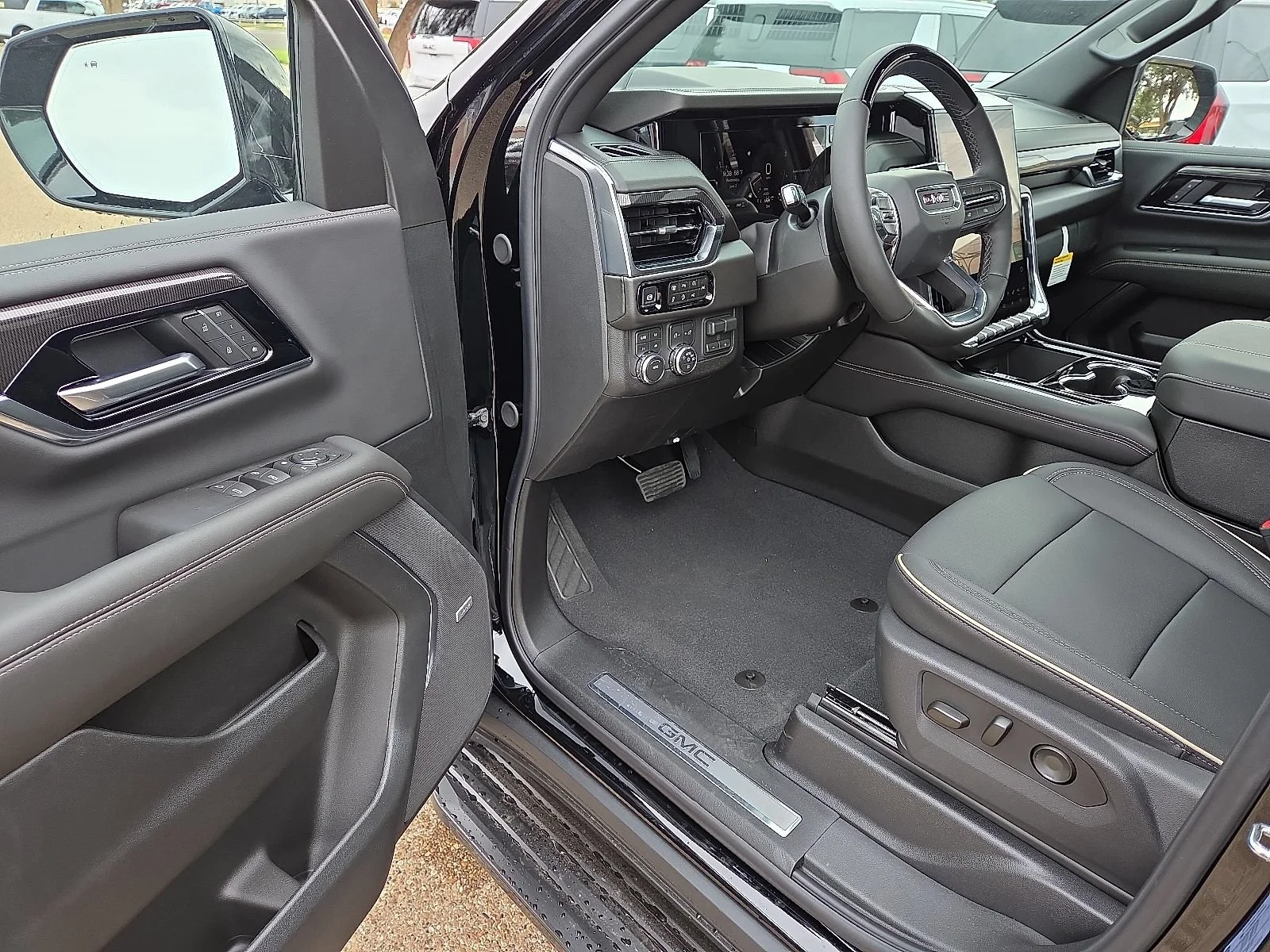 2026 GMC Yukon Elevation - Photo 11