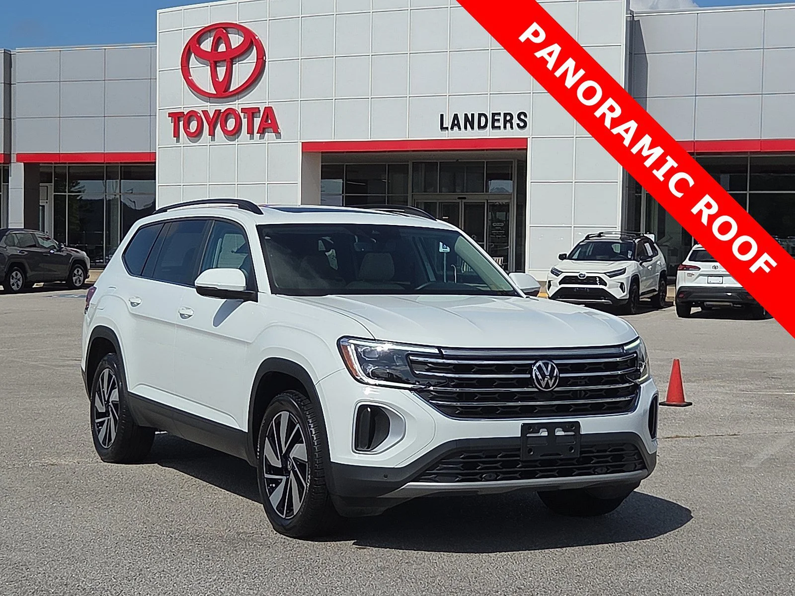 2024 Volkswagen Atlas SE w/Tech