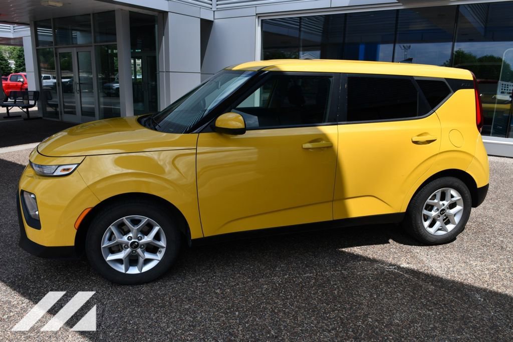 Used 2020 Kia Soul S with VIN KNDJ23AU4L7117769 for sale in Onalaska, WI