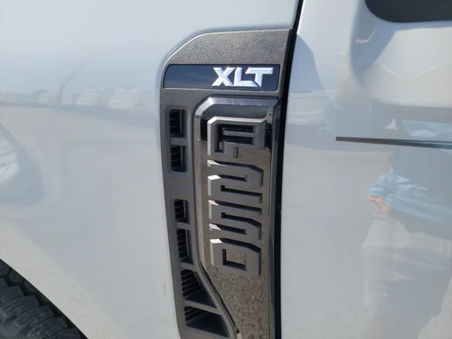 New 2026 Avalanche Ford XLT image 9