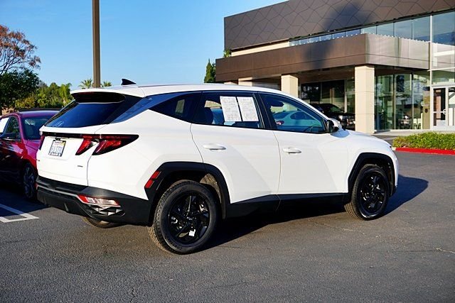 Used 2024 White Hyundai SE image 8