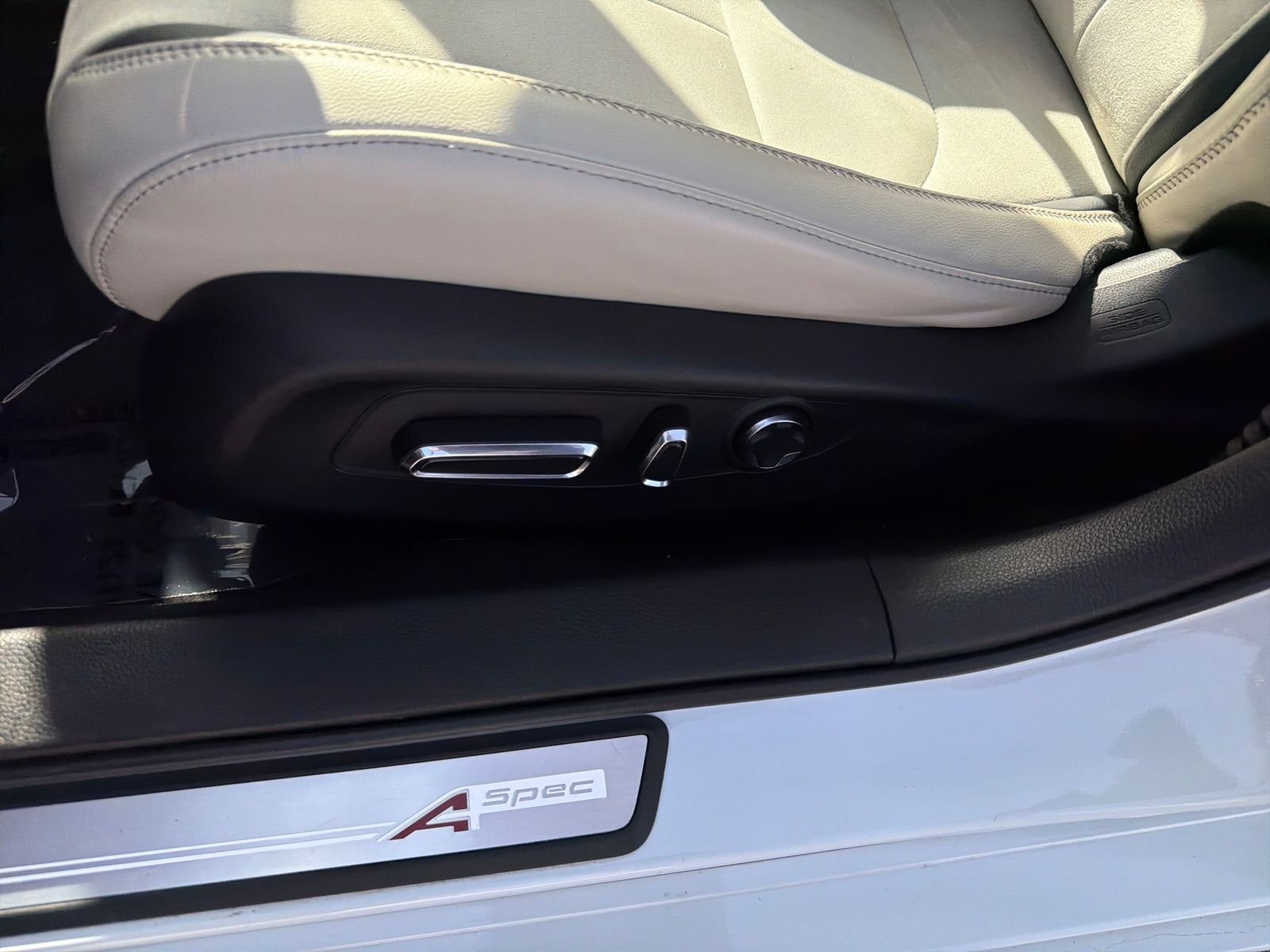 Used 2024 Platinum White Pearl Acura A-Spec Tech Package image 33