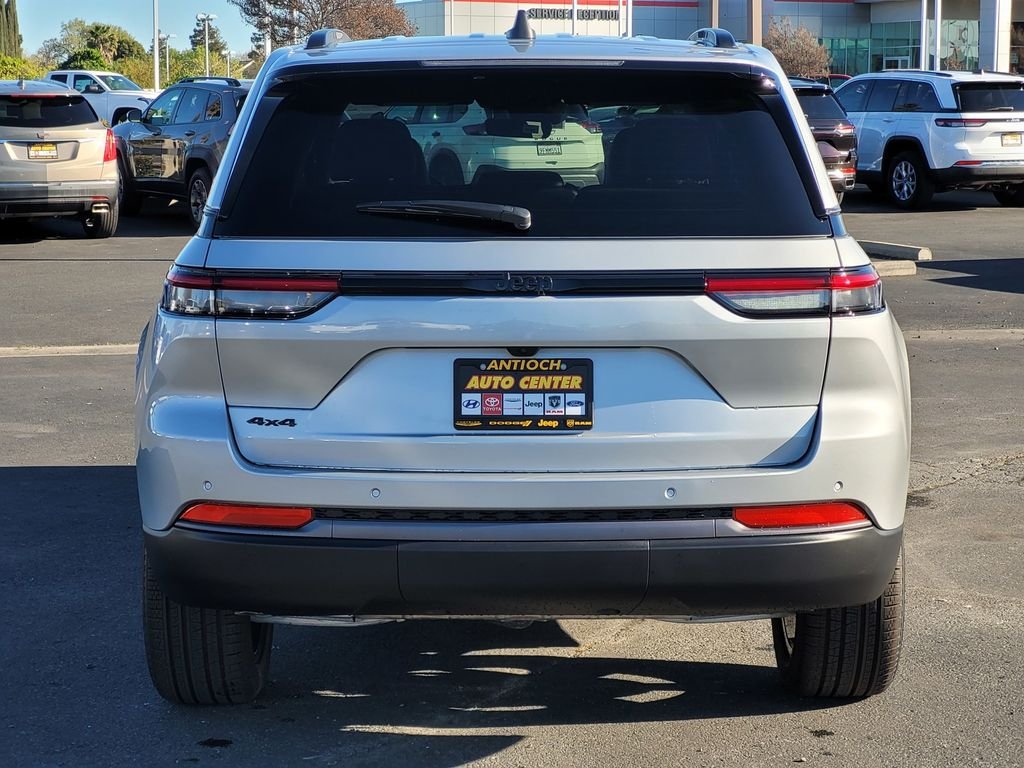 New 2026 Silver Zynith Jeep Limited image 4